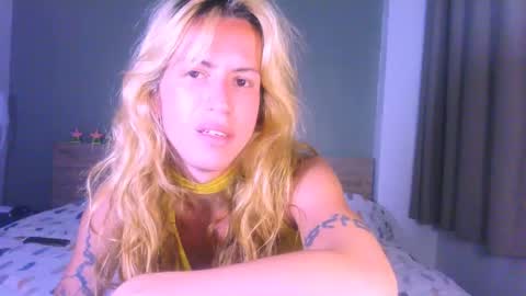 Snapshot of thedollxxxperience chatting on May 2026 07:41:01 PM Yolanda online show from May 2026 07:41:01 PM