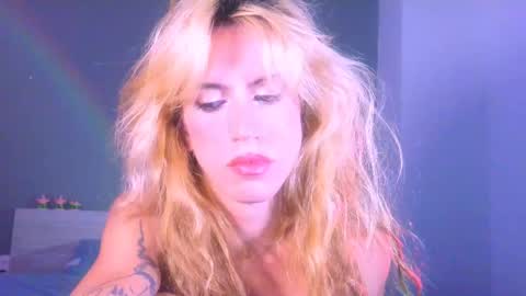 Snapshot of thedollxxxperience chatting on May 2026 04:26:01 PM Yolanda online show from May 2026 04:26:01 PM