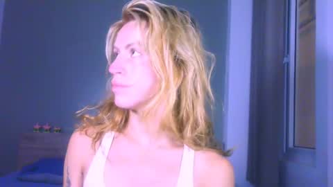 Snapshot of thedollxxxperience chatting on May 2026 01:58:02 AM Yolanda online show from May 2026 01:58:02 AM