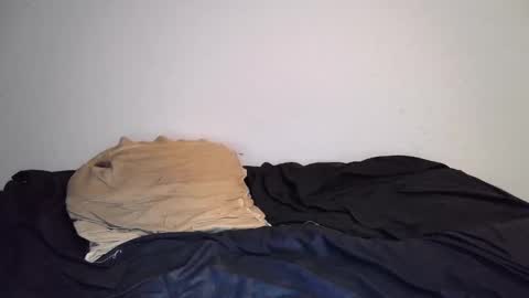 Theetwohander online show from March 2025 10:51:01 AM