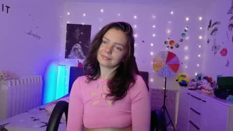 Snapshot of thefarmergirl chatting on September 2025 04:13:02 AM TheFarmergirl online show from September 2025 04:13:02 AM