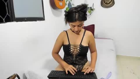 Snapshot of thefenix_jyk chatting on December 2024 02:31:01 AM Ariamapola88 online show from December 2024 02:31:01 AM