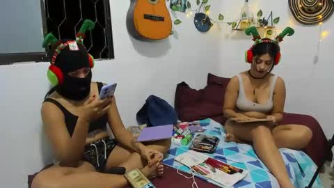 Snapshot of thefenix_jyk chatting on December 2024 08:52:01 AM Ariamapola88 online show from December 2024 08:52:01 AM