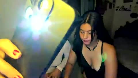 Snapshot of thefenix_jyk chatting on June 2026 01:43:01 AM Ariamapola88 online show from June 2026 01:43:01 AM