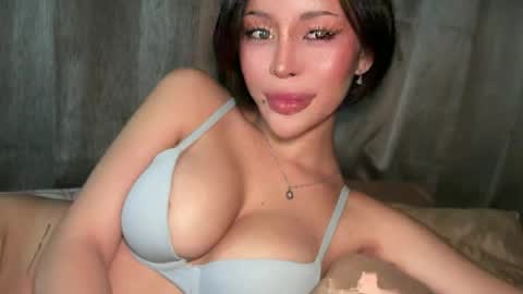 Snapshot of thegreat_legacy chatting on June 2026 01:06:02 PM Elle dont forget to folloW me and thumbs up online show from June 2026 01:06:02 PM