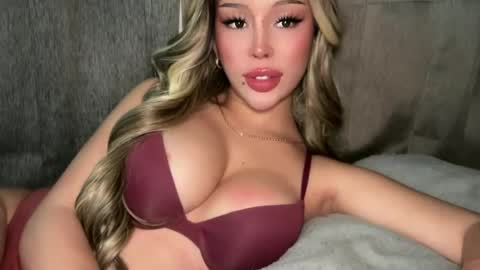 Snapshot of thegreat_legacy chatting on July 2026 11:05:02 AM Elle dont forget to folloW me and thumbs up online show from July 2026 11:05:02 AM