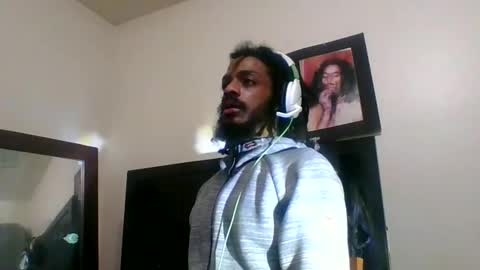 Snapshot of theguyss678 chatting on February 2025 03:00:02 AM Arching4Life online show from February 2025 03:00:02 AM