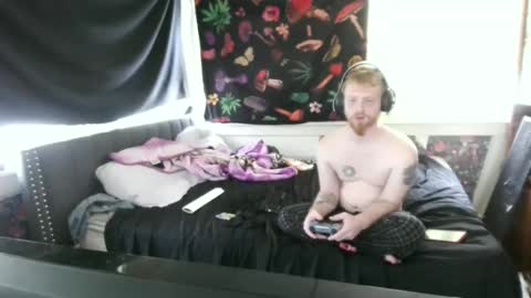 fuzzyfox online show from September 2025 06:46:01 PM