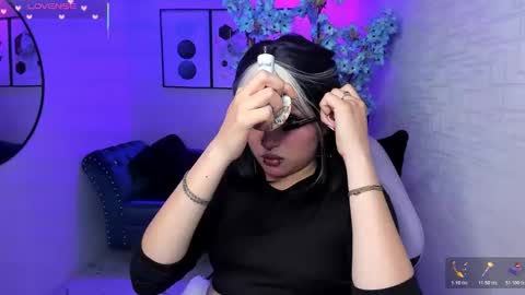 Theia  online show from November 2025 05:29:02 AM