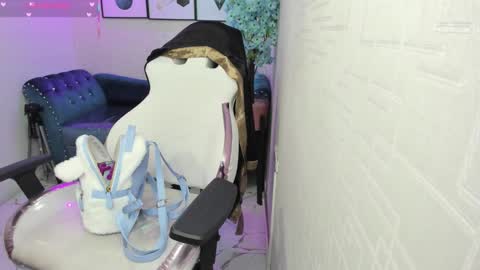 Snapshot of theia_moon_ chatting on March 2026 04:47:02 PM Theia online show from March 2026 04:47:02 PM