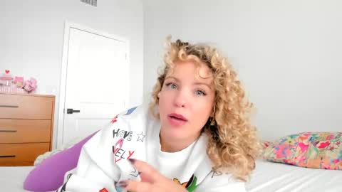 Lily Marie online show from January 2025 09:01:02 PM