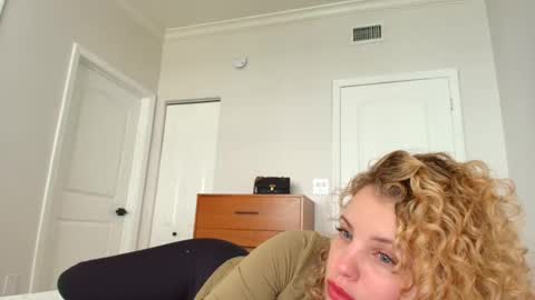 Lily Marie online show from January 2025 07:48:02 PM