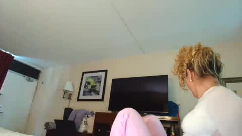 Lily Marie online show from February 2025 02:56:02 PM