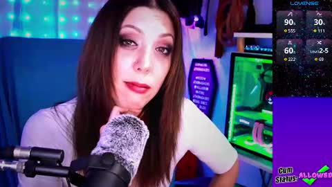 Snapshot of thekittengirlnix chatting on July 2026 07:19:01 PM Nix online show from July 2026 07:19:01 PM