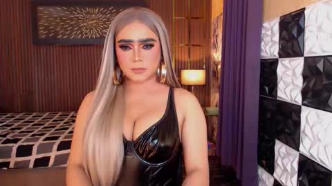 Paula online show from March 2026 07:00:02 PM