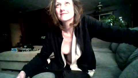 lovecreep online show from February 2025 07:49:01 AM