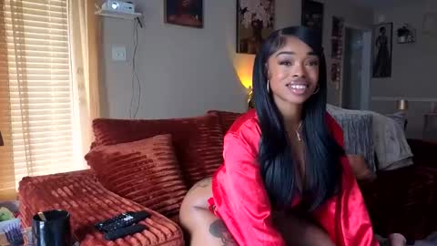 Snapshot of thelovelybrown chatting on May 2026 03:50:02 PM thelovelybrown online show from May 2026 03:50:02 PM
