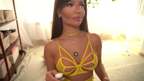 Snapshot of themadisonshow chatting on July 2026 07:35:02 AM Madison online show from July 2026 07:35:02 AM