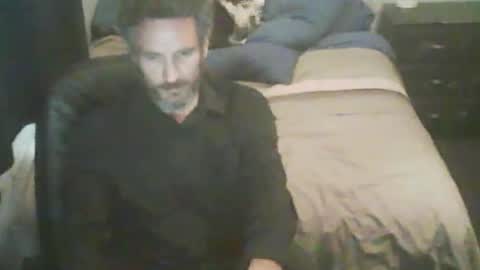 Snapshot of themanwhowearsoneshoe chatting on October 2025 06:32:02 AM themanwhowearsoneshoe online show from October 2025 06:32:02 AM