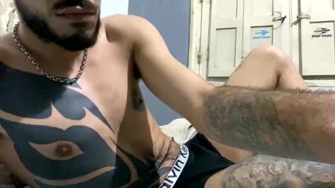 Snapshot of themarttinguyyy chatting on December 2024 04:43:01 AM themarttinguyyy online show from December 2024 04:43:01 AM