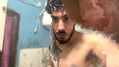 Snapshot of themarttinguyyy chatting on September 2025 10:43:02 PM themarttinguyyy online show from September 2025 10:43:02 PM