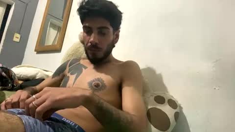 Snapshot of themarttinguyyy chatting on September 2025 01:43:01 AM themarttinguyyy online show from September 2025 01:43:01 AM