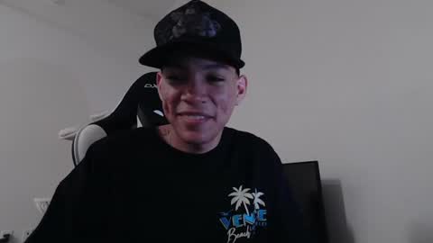 Snapshot of themoreno2001 chatting on July 2026 04:17:02 AM themoreno2001 online show from July 2026 04:17:02 AM