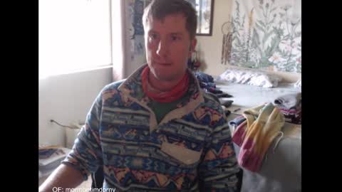 Daisy and Tim online show from November 2025 09:57:02 PM