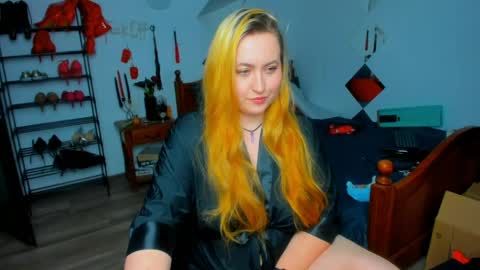 thenaughtygf online show from April 2026 09:48:01 PM