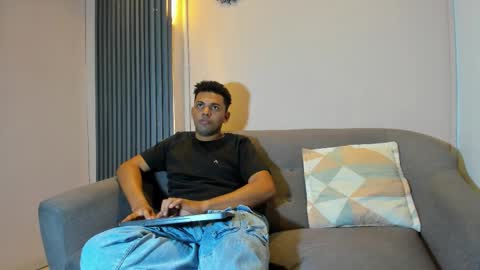 Snapshot of theo_morris chatting on March 2026 04:14:02 AM theo_morris online show from March 2026 04:14:02 AM