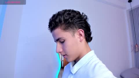  THEO- MATEO  online show from January 2025 08:22:01 PM