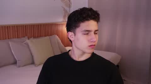  THEO- MATEO  online show from January 2025 01:27:01 PM