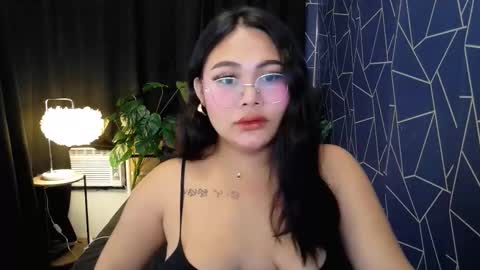 FRANCINE online show from February 2026 07:12:02 PM