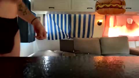 theonlyboi43ver online show from October 2025 04:24:02 PM