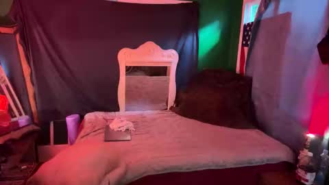 theonlyboi43ver online show from December 2025 09:31:02 PM