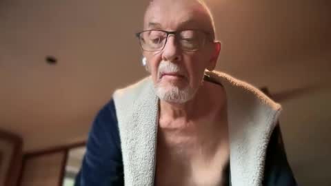 theowlandthe online show from February 2026 10:07:02 AM