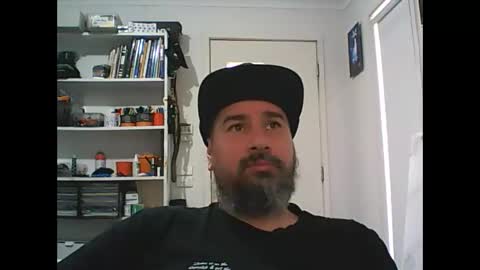 Snapshot of theozbeardguy chatting on October 2025 02:01:02 AM aussiebeard online show from October 2025 02:01:02 AM