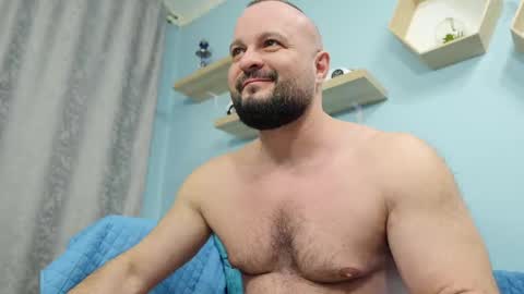 Snapshot of thephenomone chatting on February 2025 04:01:02 PM Chris online show from February 2025 04:01:02 PM