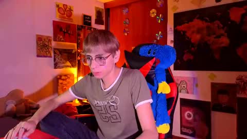Snapshot of theprince_red chatting on April 2026 07:32:01 PM Matt independent model online show from April 2026 07:32:01 PM