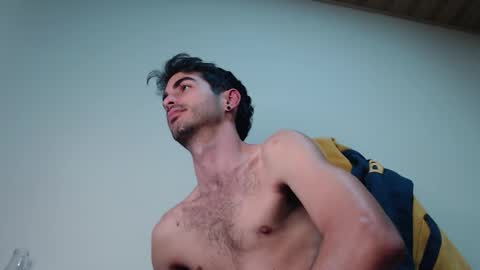 Snapshot of therazhanen chatting on February 2026 04:28:02 AM Santiago Enrique online show from February 2026 04:28:02 AM