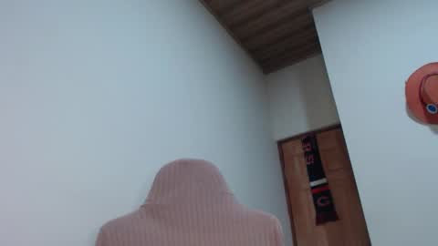 Santiago Enrique online show from March 2026 04:37:01 AM