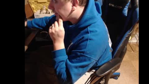 therealbigcheese0695 online show from March 2026 01:08:01 AM