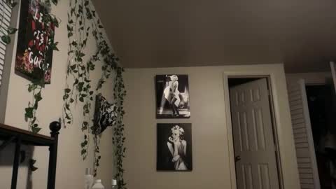 therealferrarii online show from May 2026 03:33:02 AM