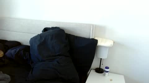 Yoshi online show from November 2025 05:13:02 PM