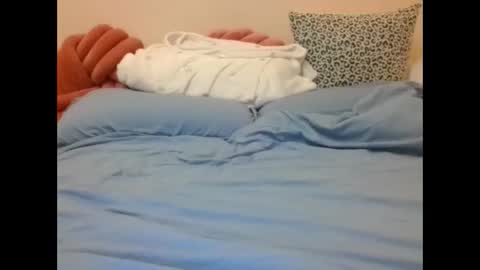 Snapshot of thereallittleredridinghood chatting on October 2025 05:47:01 PM Bunny online show from October 2025 05:47:01 PM