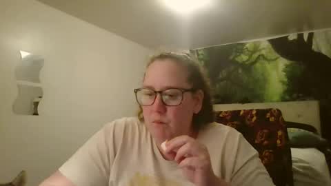 Snapshot of theresmoretolife chatting on May 2026 07:06:01 AM theresmoretolife online show from May 2026 07:06:01 AM