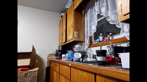 therizzler_1_of_1 online show from December 2024 12:38:02 PM