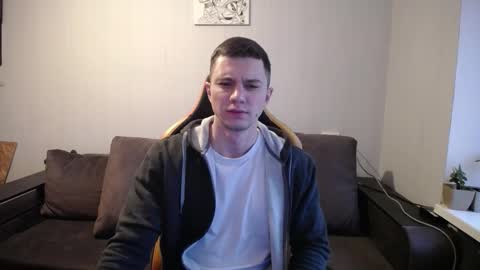 Nick   online show from December 2025 01:17:04 PM