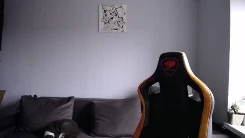 Nick   online show from December 2025 08:56:02 AM