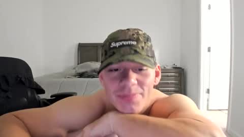 Snapshot of theshortking01 chatting on February 2026 02:11:01 AM TheShortKing1 online show from February 2026 02:11:01 AM